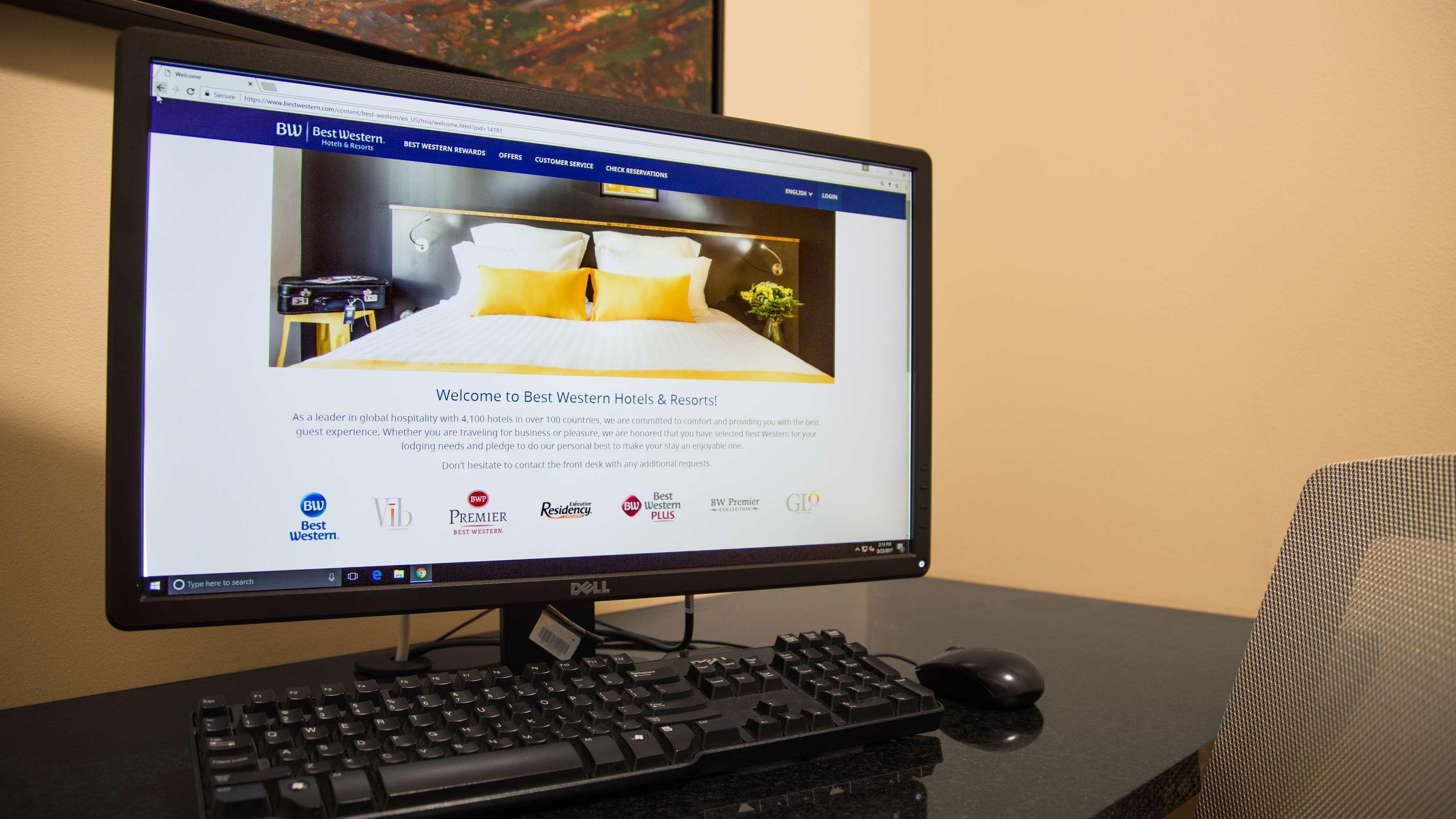 Best Western Legacy Inn & Suites Beloit/South Beloit Bagian luar foto