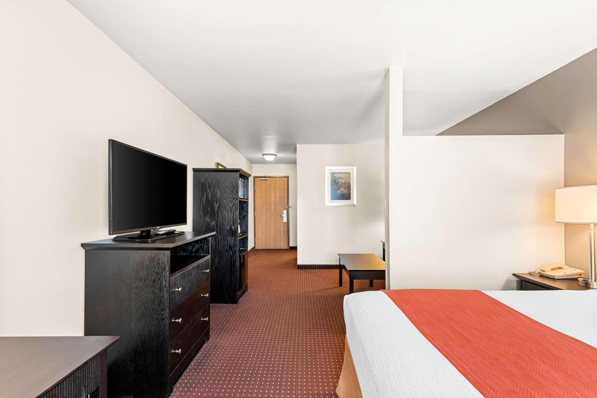 Best Western Legacy Inn & Suites Beloit/South Beloit Bagian luar foto