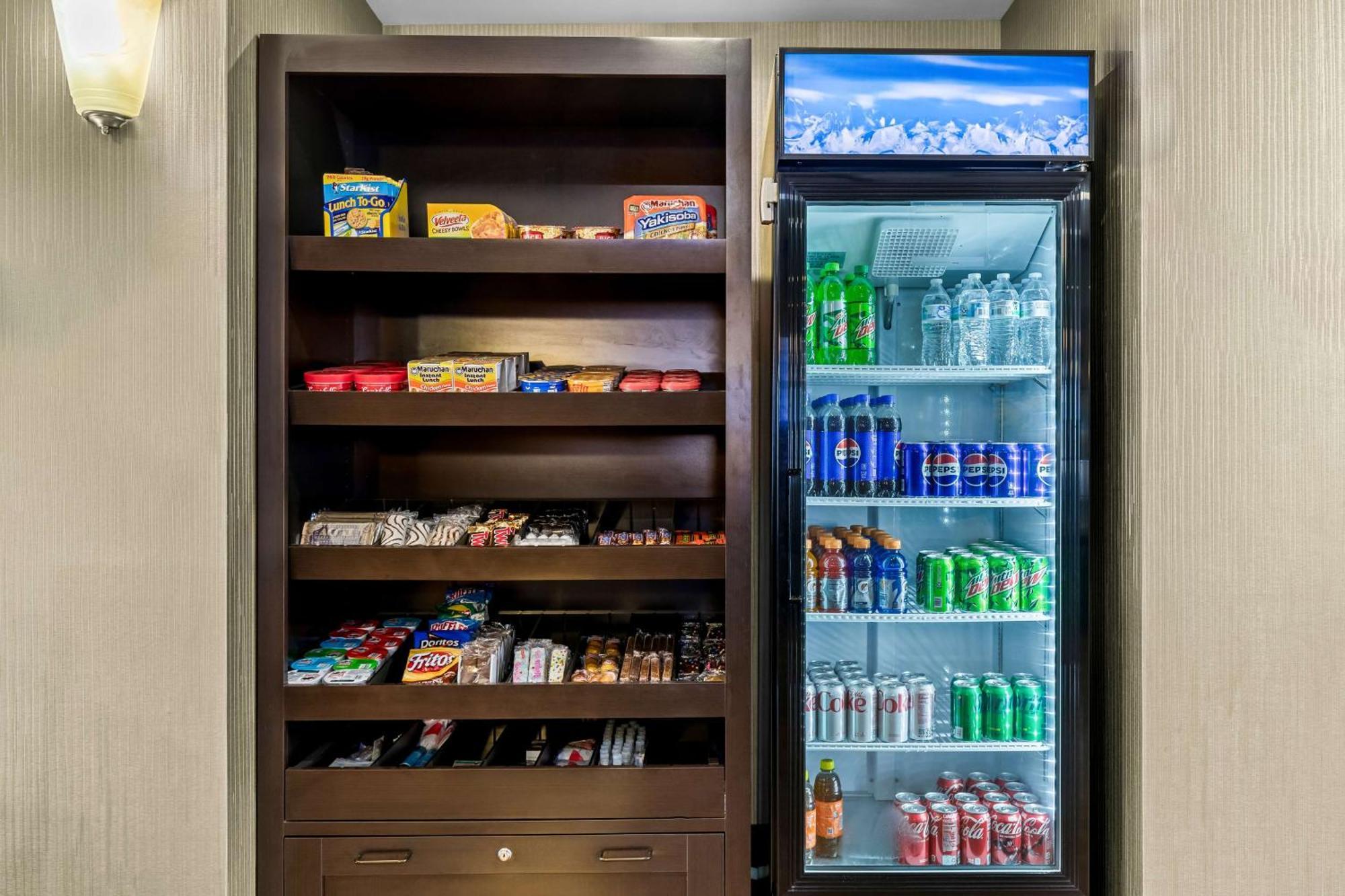 Best Western Legacy Inn & Suites Beloit/South Beloit Bagian luar foto